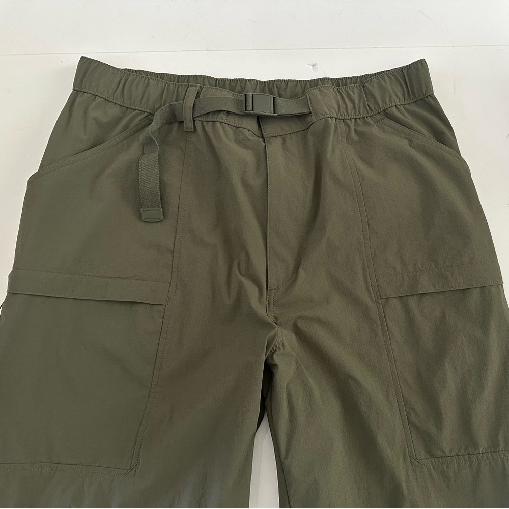 Uniqlo Olive Green Cargo Straight Leg Nylon Pants size Large (33-36”) - Picture 8 of 10